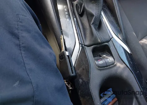 2020 Toyota Corolla Le из США, поврежденный, VIN 5YFEPRAE6LP094640